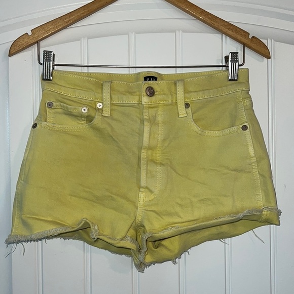 Gap Cheeky Jean shorts Size 27 - Picture 1 of 5